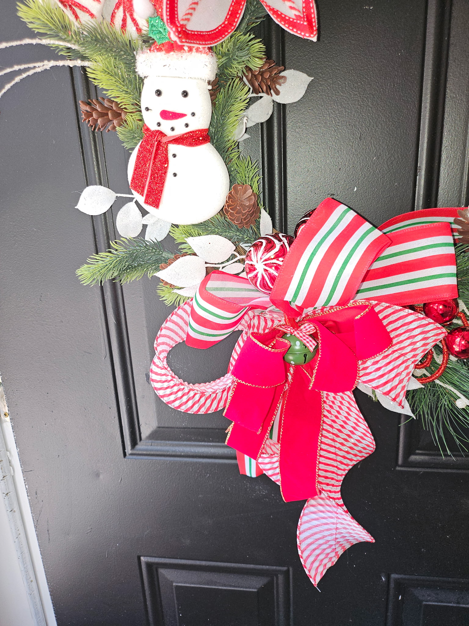 Peppermint Snowman Christmas Grapevine Wreath image 2